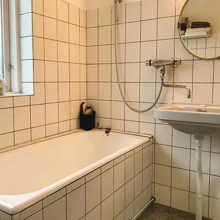 Four-bedroom Holiday In 度假居